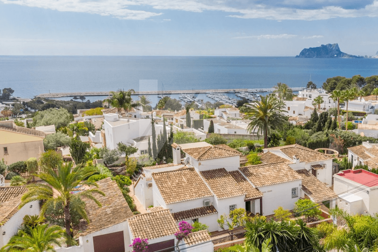 Villa de luxe à vendre à Moraira, Pla del Mar, avec vue sur la mer.