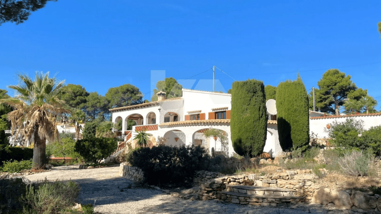 Villa de estilo Mediterráneo en venta en Benissa costa, costa blanca.